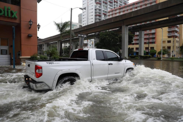 Trump declara el estado de desastre en Florida ante el paso del huracán 'Irma'