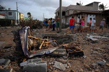 Trump declara el estado de desastre en Florida ante el paso del huracán 'Irma'