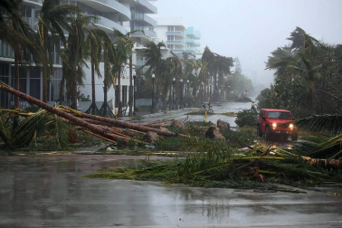 Trump declara el estado de desastre en Florida ante el paso del huracán 'Irma'