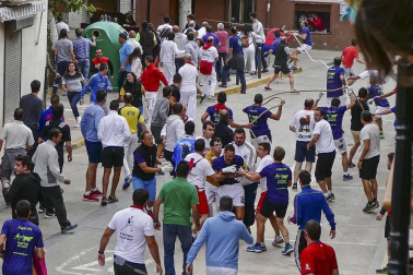 Cruz Roja realizó 18 atenciones, ocho por la mañana y otras 10 por la tarde, aunque ninguna revistió gravedad