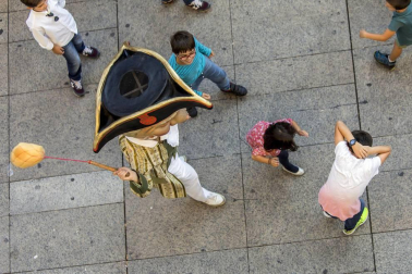 Los Gigantes y cabezudos bailaron en Pamplona con motivo de las fiestas de 2017.
