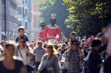 Los Gigantes y cabezudos bailaron en Pamplona con motivo de las fiestas de 2017.