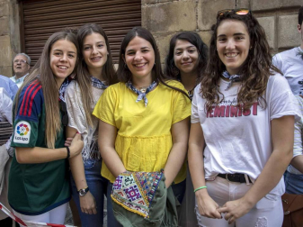 En la XXXIV edición de la Carrera de Layas de Puente la Reina, celebrada este domingo, participaron alrededor de 60 corredores