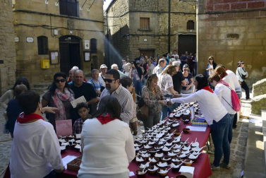 El público probó las variedades de cuatro productores y se hizo una exhibición del método tradicional 'Kirikoketa'