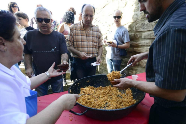 El público probó las variedades de cuatro productores y se hizo una exhibición del método tradicional 'Kirikoketa'