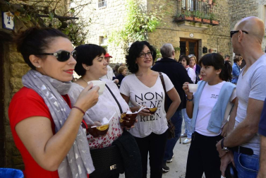 El público probó las variedades de cuatro productores y se hizo una exhibición del método tradicional 'Kirikoketa'