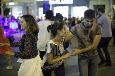 74 establecimientos participaron en la iniciativa que busca promocionar el área a nivel de ocio y compras