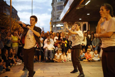74 establecimientos participaron en la iniciativa que busca promocionar el área a nivel de ocio y compras