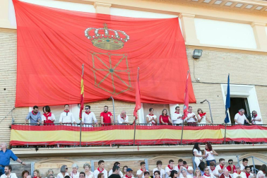 De todos los que se celebran en la Ribera, el Paloteado de Cortes es el que cuenta con mayor arraigo histórico con unos orígenes que se remontan a finales del siglo XIX.