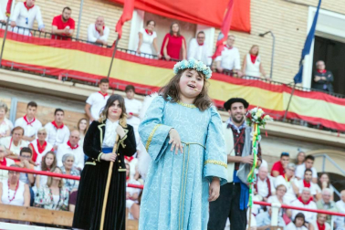De todos los que se celebran en la Ribera, el Paloteado de Cortes es el que cuenta con mayor arraigo histórico con unos orígenes que se remontan a finales del siglo XIX.
