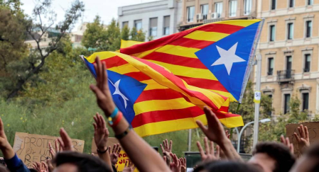 La huelga general convocada por CGT, IAC, COS e Intersindical-CSC en Cataluña ha arrancado con piquetes actuando en diversas ciudades y carreteras desde primera hora de este martes y está teniendo un seguimiento e impacto "muy elevado", según ha informado el sindicato CGT.