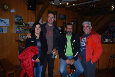El sábado 30 de septiembre, la Federación Navarra de Deportes Aéreos echaba el cierre a la temporada de parapente con la tradicional Concentración de Belagua, que este año ha cumplido 28 ediciones. En torno a 150 personas se dieron cita en el rincón de Belagua para compartir una jornada festiva que se inició con un exquisito almuerzo y culminó en Isaba, con la cena fin de temporada en la que se repartieron los premios a los mejores en la Liga Norte y Campeonato Navarro.
