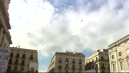 Marea blanca en Barcelona en defensa del diálogo
