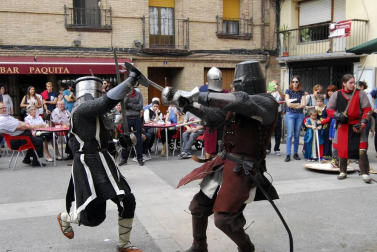 Este pasado domingo, 15 de octubre, se celebró en Marcilla la sexta edición de su Fiesta Medieval y su feria de ganado bovino exótico. Según el Ayuntamiento de la localidad, esta recibió más visitantes que nunca
