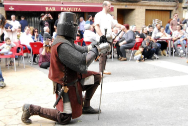 Este pasado domingo, 15 de octubre, se celebró en Marcilla la sexta edición de su Fiesta Medieval y su feria de ganado bovino exótico. Según el Ayuntamiento de la localidad, esta recibió más visitantes que nunca