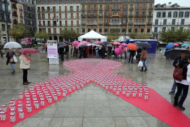 La Plaza del Castillo de Pamplona acogió este sábado 21 de octubre de 2017 el acto organizado por Saray.