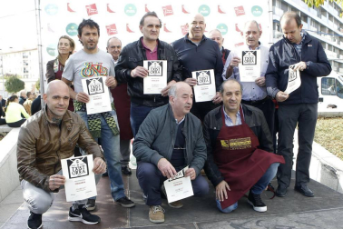 El estellés Félix Aramendía ganó este pasado domingo el XII Concurso Navarro de Txistorra.