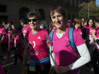 Imágenes de la Carrera contra el cáncer de mama, celebrada este domingo en Pamplona.