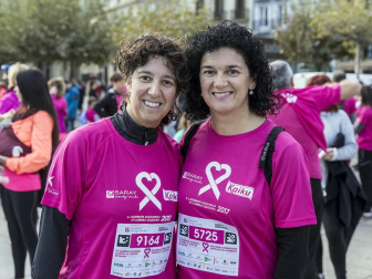 Imágenes de la Carrera contra el cáncer de mama, celebrada este domingo en Pamplona.