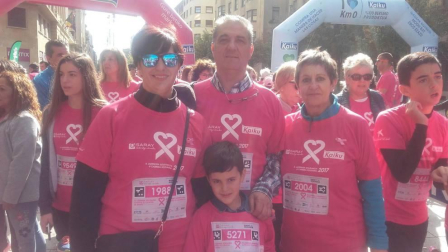 Pamplona se tiñe de rosa en la carrera contra el cáncer de mama
