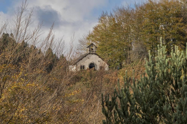 Irati se convierte en otoño en la primera opción de muchos excursionistas