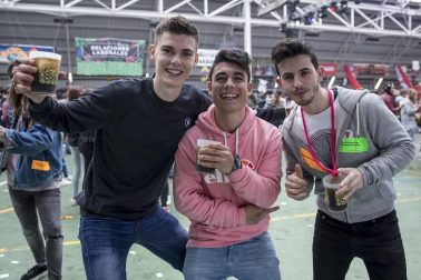 Fotos de la Carpa Universitaria 2017 en la Ciudad Deportiva Amaya, en Pamplona.