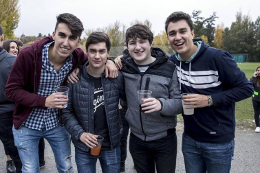 Fotos de la Carpa Universitaria 2017 en la Ciudad Deportiva Amaya, en Pamplona.