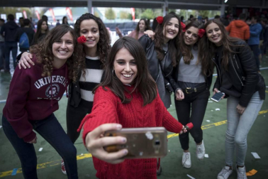Fotos de la Carpa Universitaria 2017 en la Ciudad Deportiva Amaya, en Pamplona.