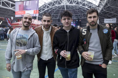 Fotos de la Carpa Universitaria 2017 en la Ciudad Deportiva Amaya, en Pamplona.