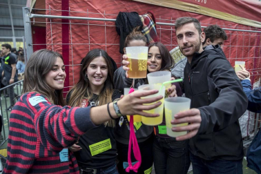 Fotos de la Carpa Universitaria 2017 en la Ciudad Deportiva Amaya, en Pamplona.