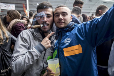 Fotos de la Carpa Universitaria 2017 en la Ciudad Deportiva Amaya, en Pamplona.
