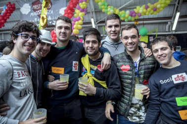 Fotos de la Carpa Universitaria 2017 en la Ciudad Deportiva Amaya, en Pamplona.