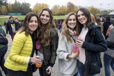 Fotos de la Carpa Universitaria 2017 en la Ciudad Deportiva Amaya, en Pamplona.