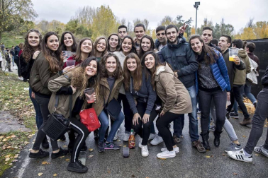 Fotos de la Carpa Universitaria 2017 en la Ciudad Deportiva Amaya, en Pamplona.