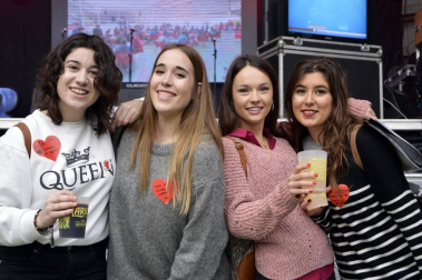 Fotos de la Carpa Universitaria 2017 en la Ciudad Deportiva Amaya, en Pamplona.