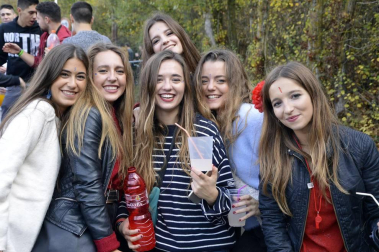 Fotos de la Carpa Universitaria 2017 en la Ciudad Deportiva Amaya, en Pamplona.