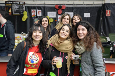 Fotos de la Carpa Universitaria 2017 en la Ciudad Deportiva Amaya, en Pamplona.