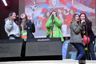 Fotos de la Carpa Universitaria 2017 en la Ciudad Deportiva Amaya, en Pamplona.