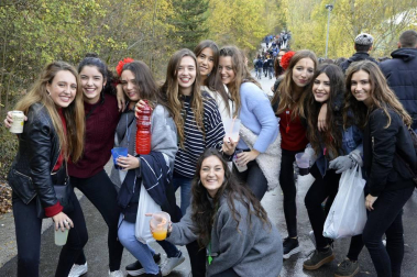 Fotos de la Carpa Universitaria 2017 en la Ciudad Deportiva Amaya, en Pamplona.