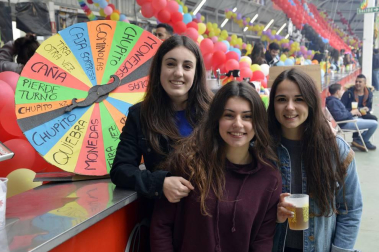 Fotos de la Carpa Universitaria 2017 en la Ciudad Deportiva Amaya, en Pamplona.