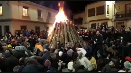 Lluvia de nueces en Fustiñana