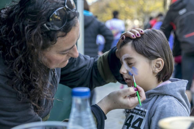 Imágenes de la 'I Carrera Popular Solidaria +e'