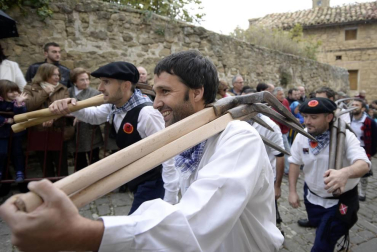 Artajona celebró este domingo el XXV aniversario de su primera carrera de layas. Por ello, este año se realizó, además, un homenaje a aquellos que participaron en estos 25 años