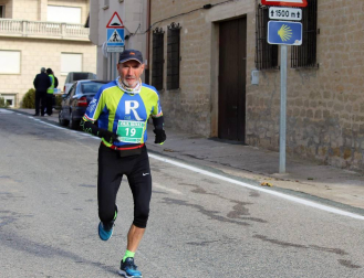 Este domingo se ha celebrado la segunda edición de la carrera Los Arcos-Viana, donde Eric Soria ha conquistado los 21 kilómetros bajando dos minutos la marca de la primera edición