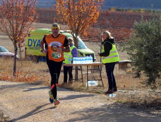 Este domingo se ha celebrado la segunda edición de la carrera Los Arcos-Viana, donde Eric Soria ha conquistado los 21 kilómetros bajando dos minutos la marca de la primera edición