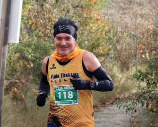 Este domingo se ha celebrado la segunda edición de la carrera Los Arcos-Viana, donde Eric Soria ha conquistado los 21 kilómetros bajando dos minutos la marca de la primera edición