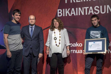 Acto de entrega de los Premios a la Excelencia que otorga la Fundación Navarra para la Excelencia.