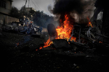 El fotógrafo 'freelance' Ricardo García Vilanova expone en Baluarte medio centenar de fotografías sobre el inicio del conflicto en Siria, en 2011, cómo ha evolucionado y su expansión a Irak y Libia. Primeros planos para intentar no sentirlos lejos.