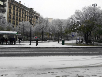 La nieve ha llegado con el mes de diciembre a Pamplona.