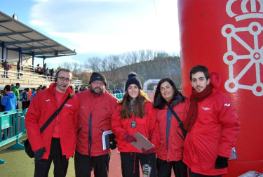 El domingo 3 de diciembre tuvo lugar la vigésimo sexta edición del Cross Hiru Herri, que reunió en Burlada a seiscientos atletas pertenecientes a distintas categorías, desde las edades sub 10; sub 14; sub 16; sub 18; hasta el Cross Popular o el Campeonato Navarro Absoluto y por equipos mixtos.